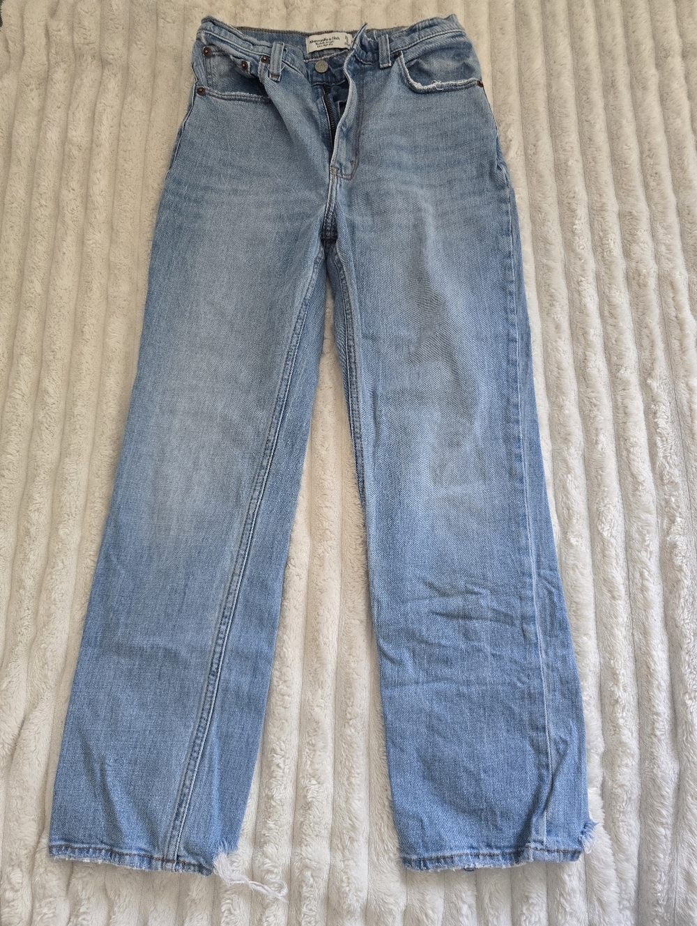 Abercrombie & Fitch, The Ankle straight Ulta High rise Jeans Women's size 26 (2) - Picture 6 of 6